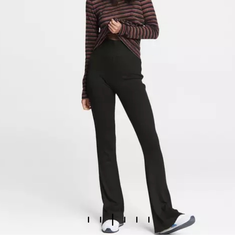 NWT* rag and bone * black -* The Knit Rib Flare Pant-* size medium